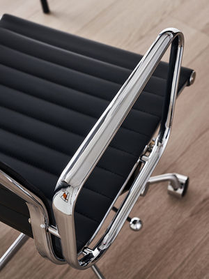 Διορθώσιμη ύψος Executive Office Chair με περιστρεφόμενους τροχούς και συνθετικό PU δέρμα